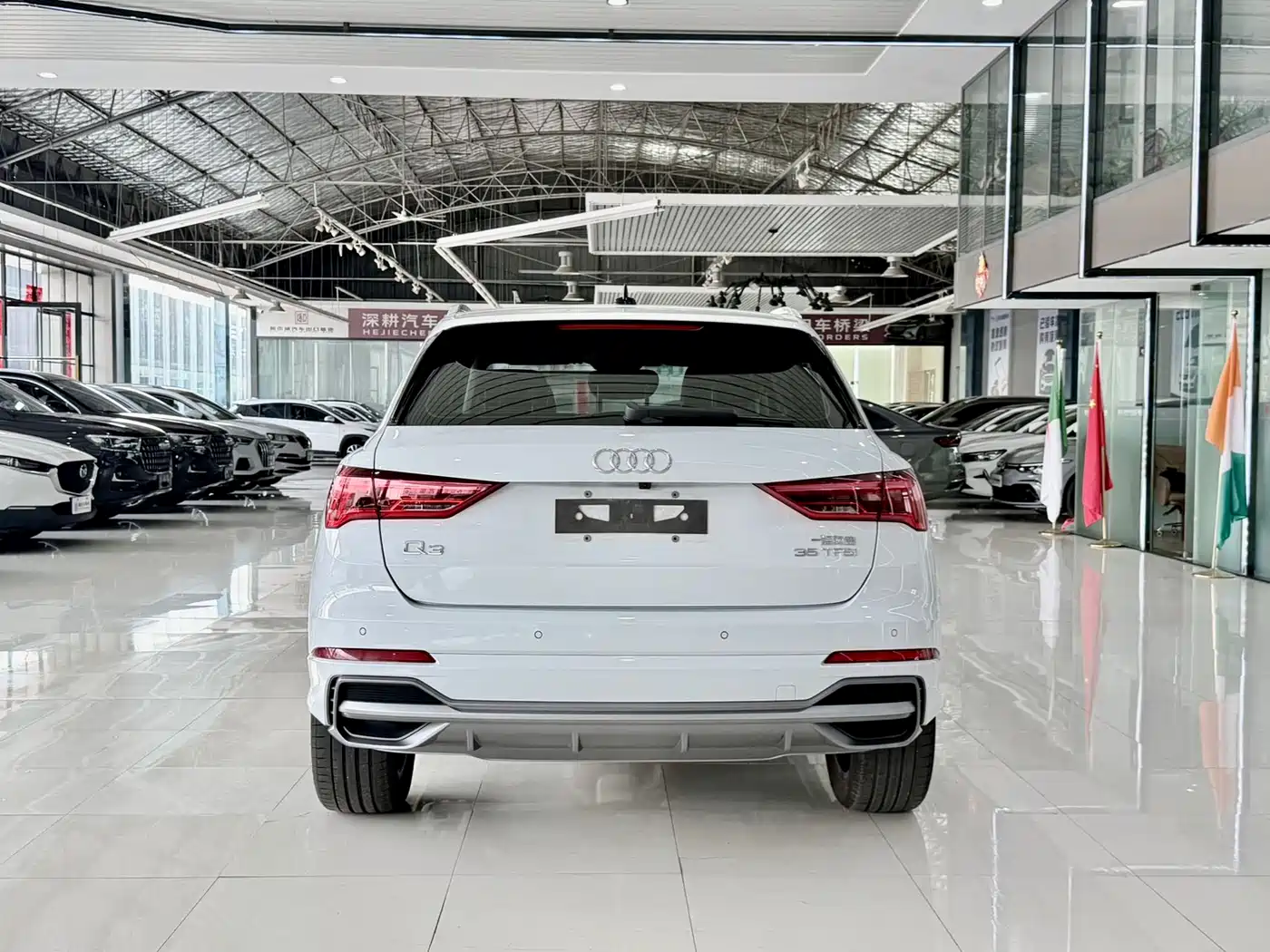 Audi Q3 2022 35 TFSI Fashion Dynamic фото 12