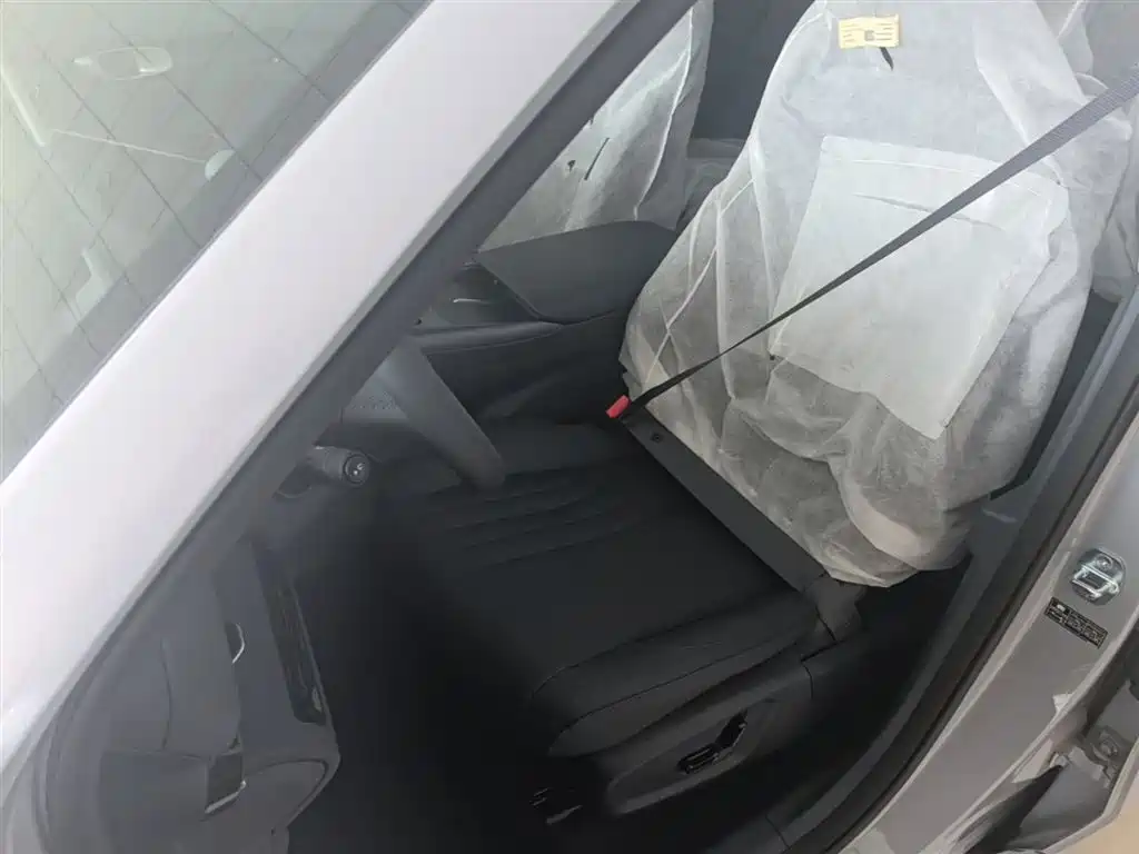 Geely Galaxy Galaxy E5 2026 530km Voyager Edition фото 15