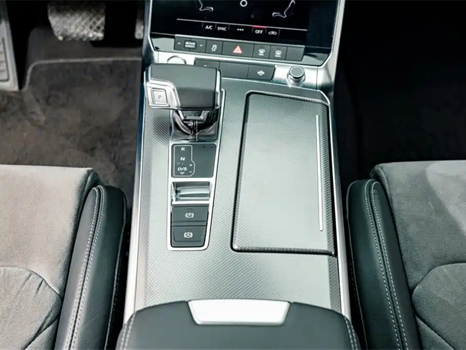 Audi A6L 2019 40 TFSI Luxury Dynamic фото 11