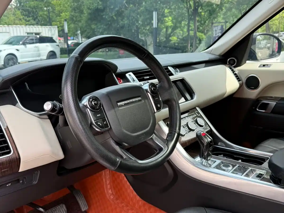 Land Rover Range Rover Sport 2014 3.0 SC V6 HSE фото 7