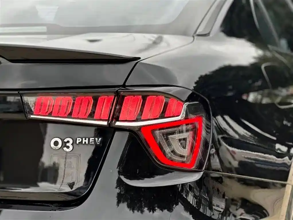 Lynk & Co 03 New Energy 2021 1.5T PHEV фото 8