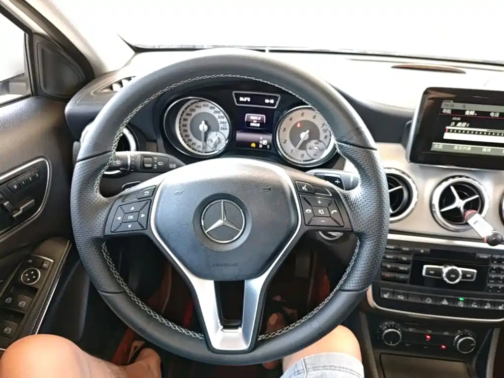 Mercedes-Benz GLA 2015 2015 GLA 220 4MATIC Fashion Edition