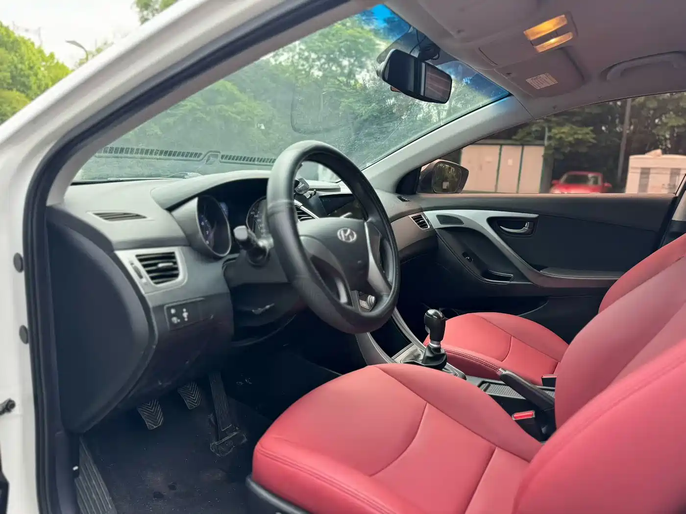 Hyundai Langdong 2015 1.6L Manual Trend фото 7