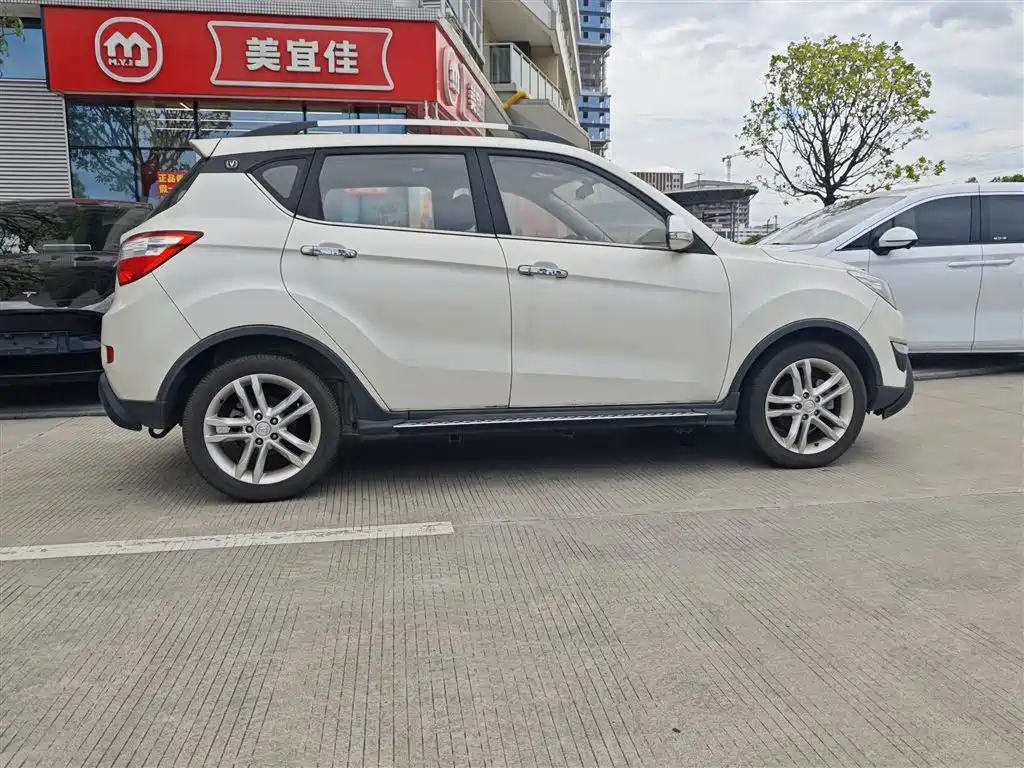 Changan CS35 2015 2015 1.6L Automatic Luxury (China V)