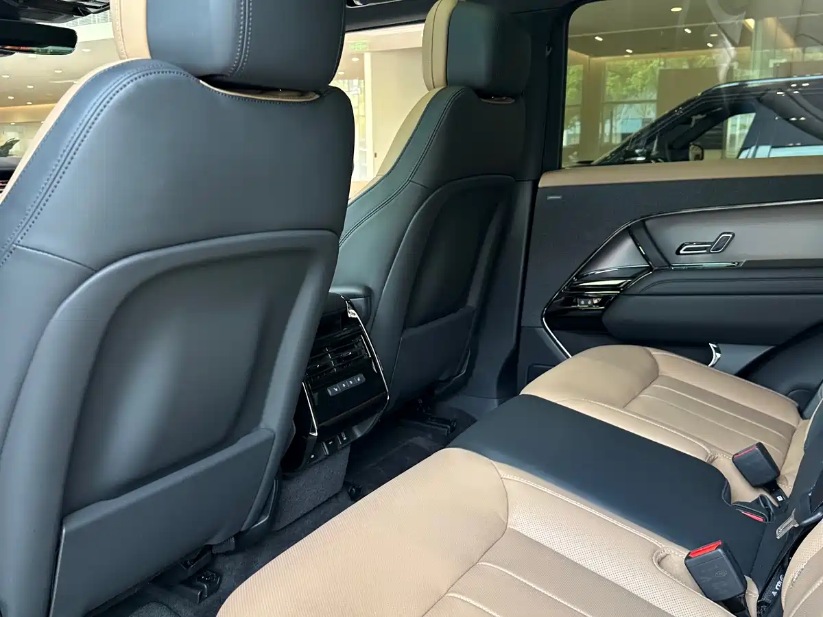 Land Rover Range Rover Sport фото 6
