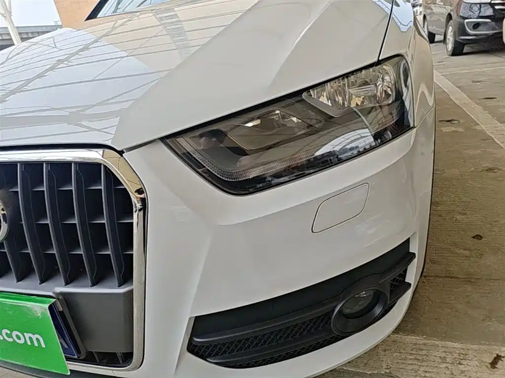 Audi Q3 2015 35 TFSI Millionth Anniversary Intelligent Leader фото 24