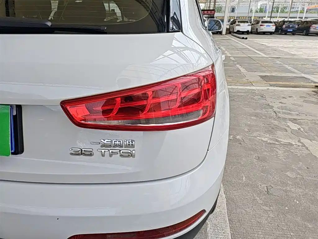Audi Q3 2015 35 TFSI Millionth Anniversary Intelligent Leader фото 8