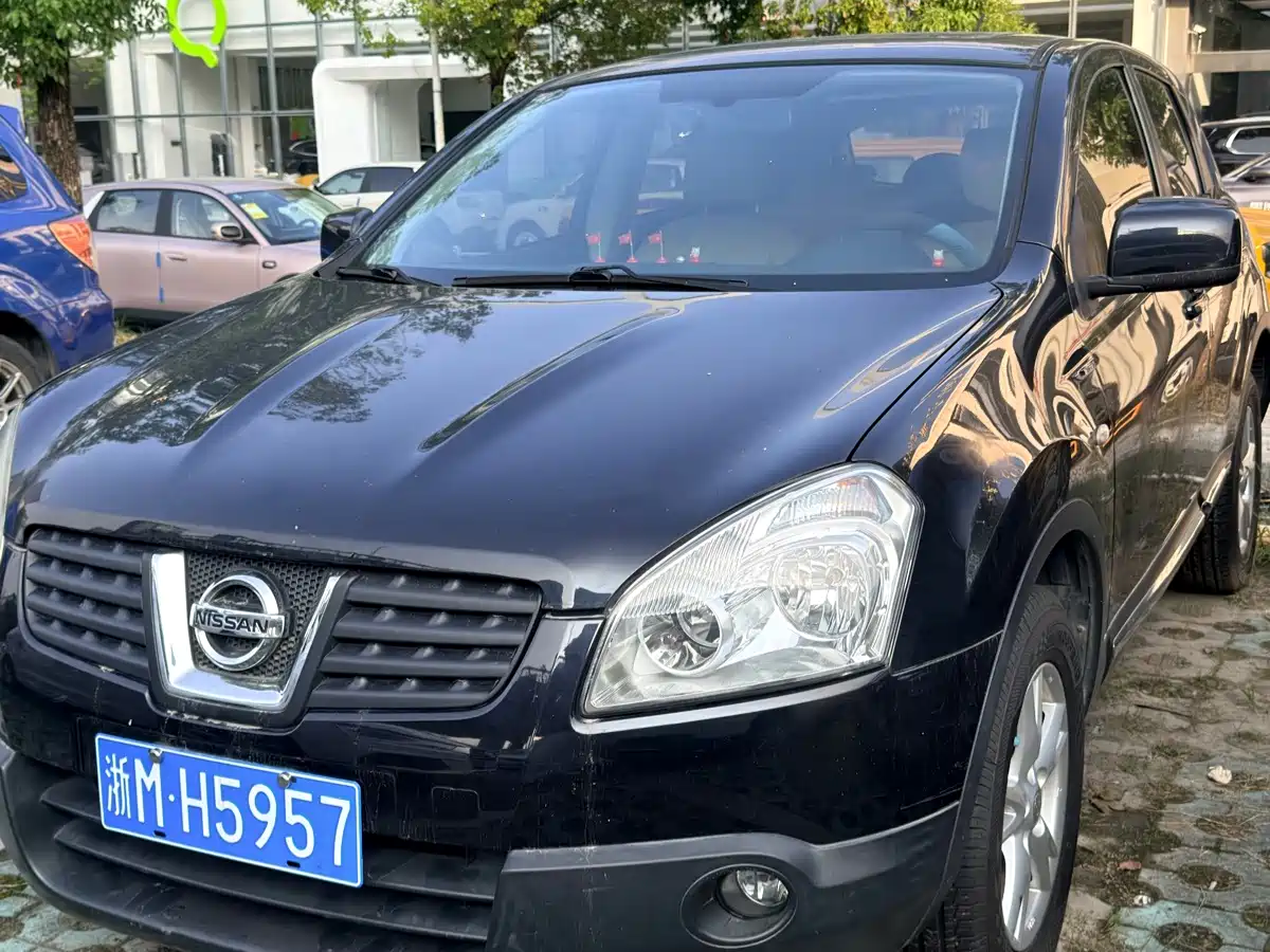 Фото 1 - Nissan Qashqai