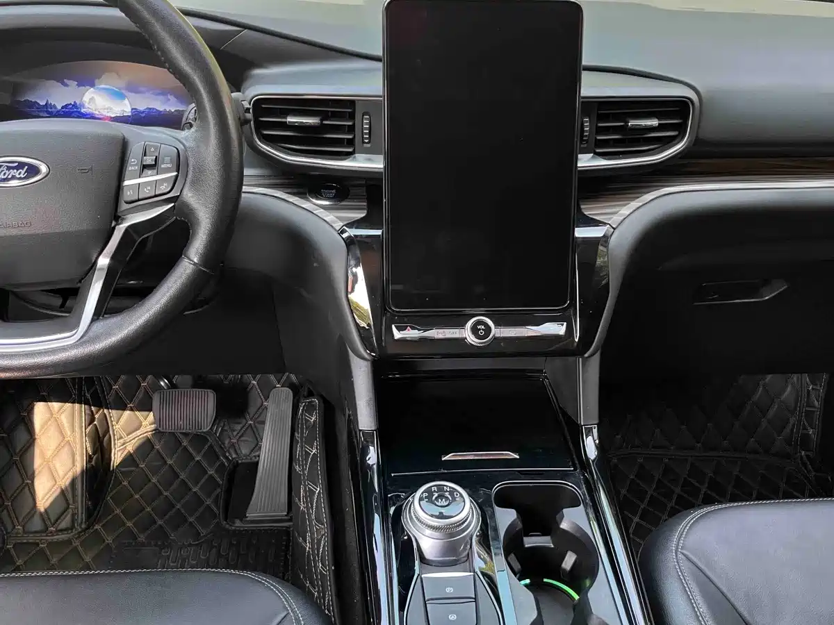 Ford Explorer 2020 2020 EcoBoost 285 AWD Titanium Edition 6-Seater