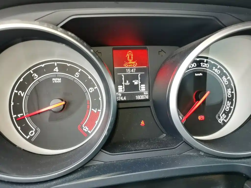 Фото 8 - MG Roewe RX5