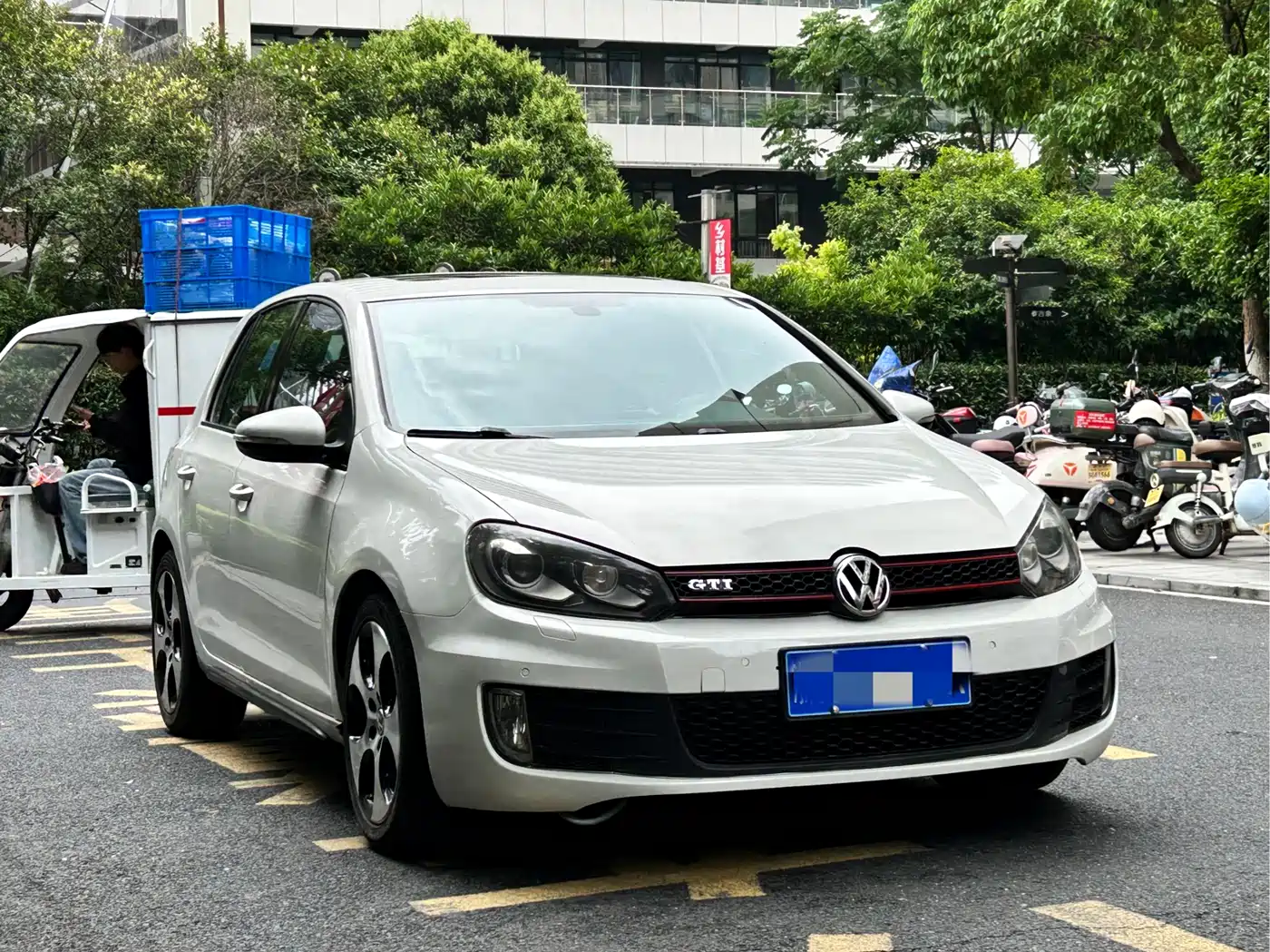 Volkswagen Golf GTI 2012 2.0TSI GTI фото 3