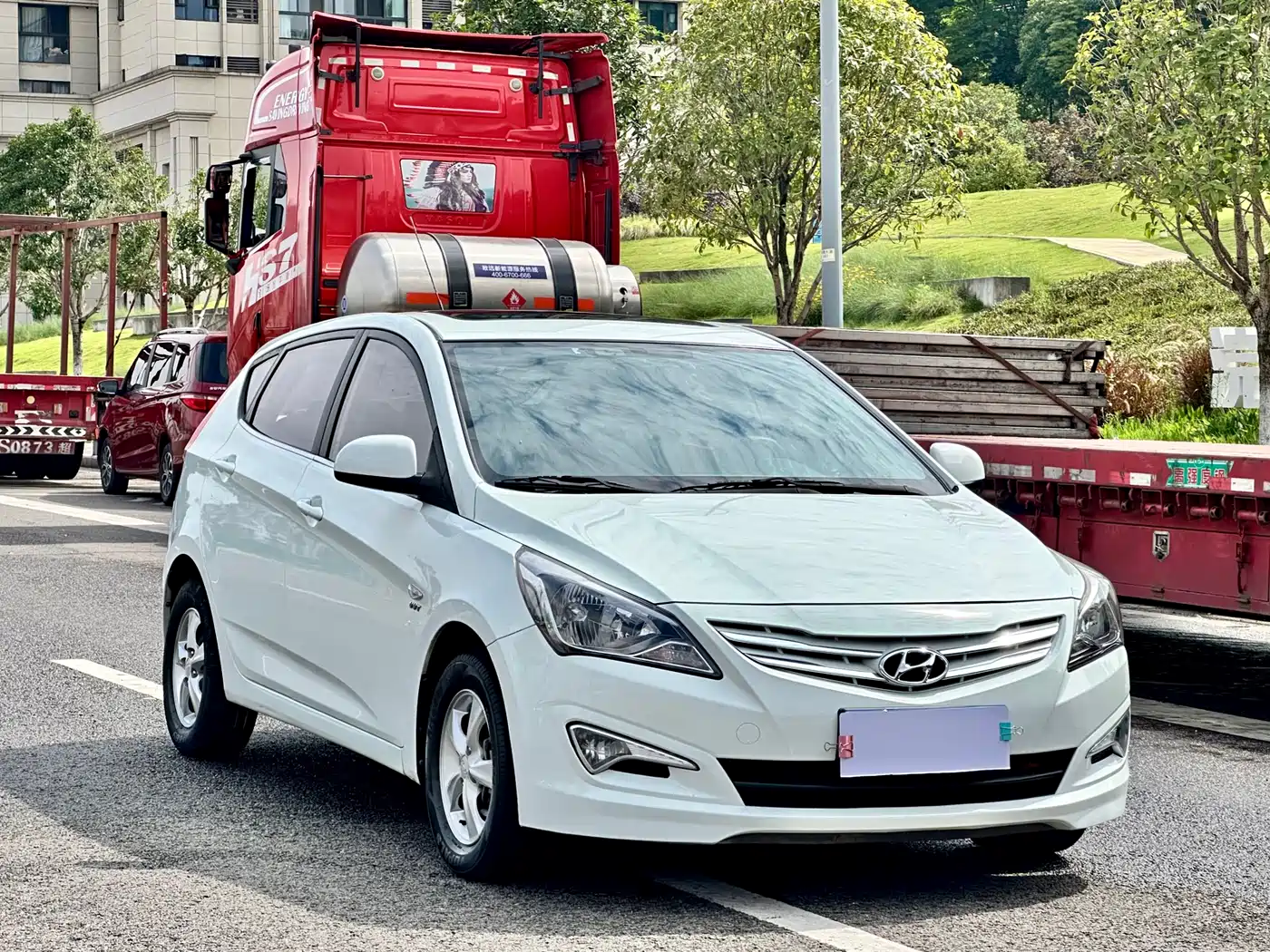 Hyundai Reina 2014 2014 1.4L Manual GLX