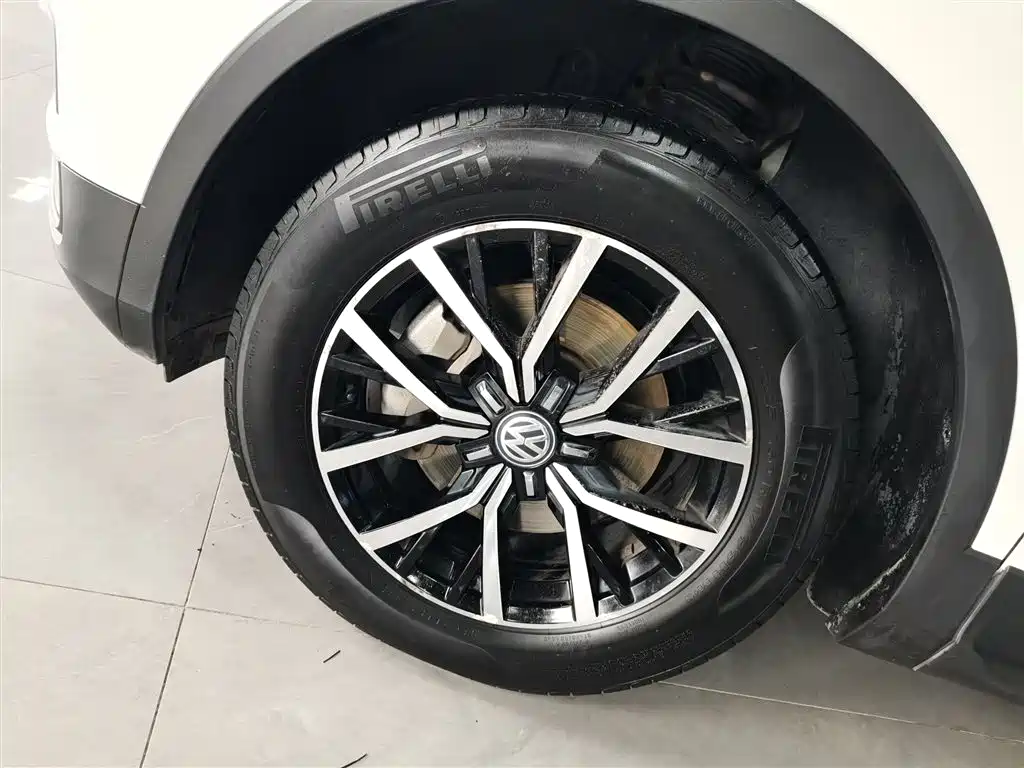 Volkswagen Tiguan L 2018 330TSI Automatic 2WD Luxury Edition фото 25