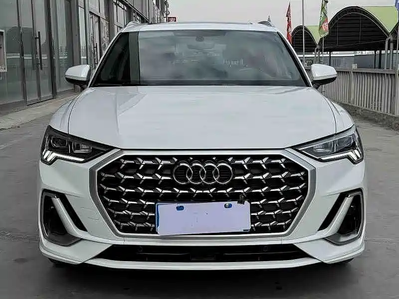 Фото 2 - Audi Q3
