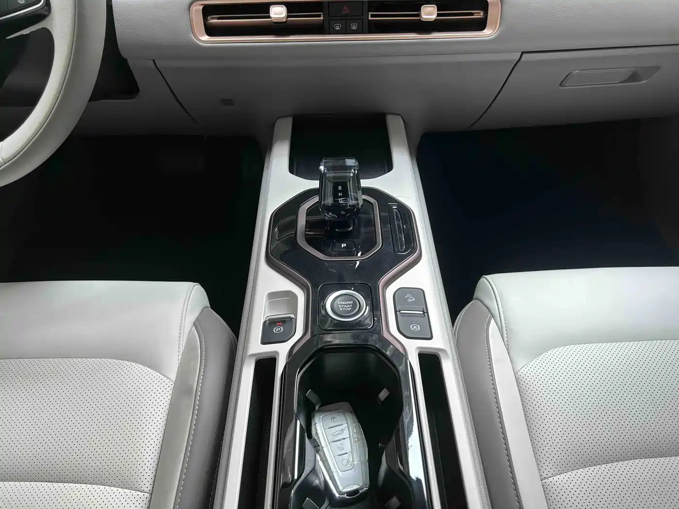 Geely ICON 2025 2025 Linglong 1.5TD City Beauty Edition