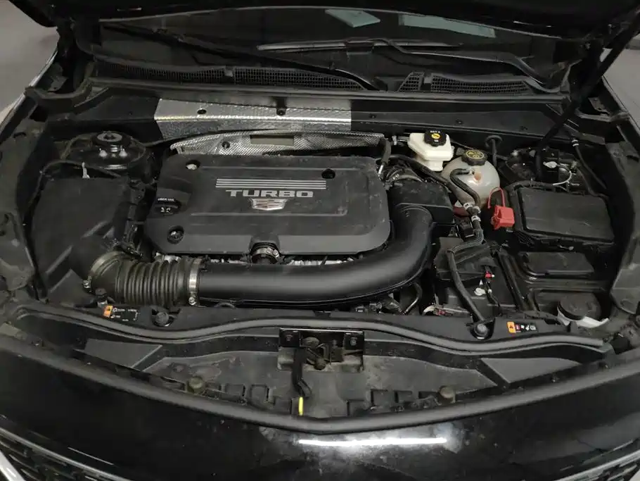 CADILLAC XT4