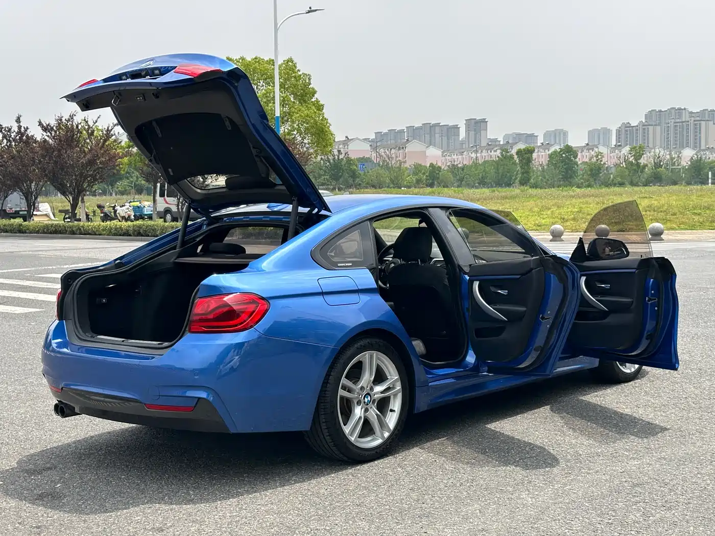 BMW 4 Series 2017 425i Gran Coupe Leading M Sport Package фото 8