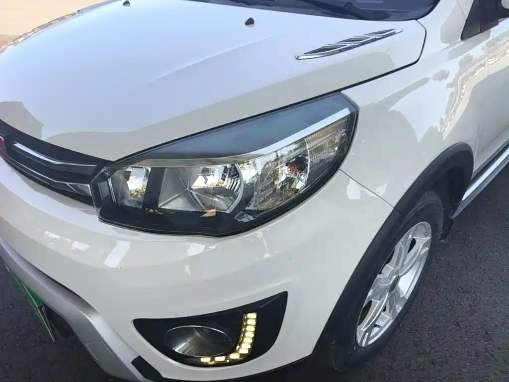 Фото 24 - Haval H1