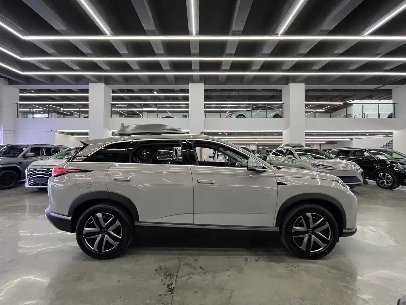 BYD Hai Shi 07 DM-i 2025 150 Pilot+ Edition фото 5