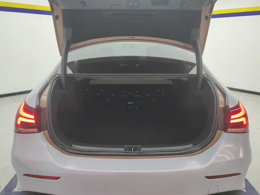 MERCEDES-BENZ A CLASS