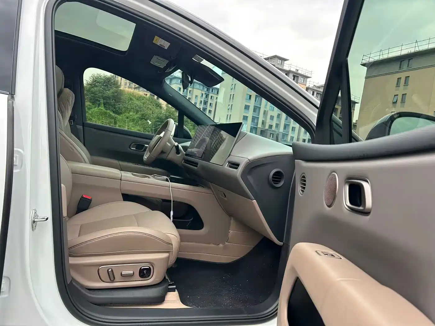 Li Auto i6 2025 2WD Base Model фото 10
