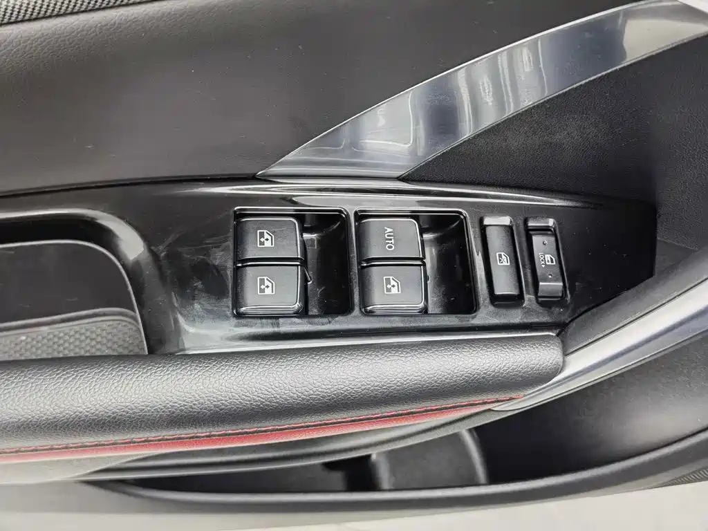 Photo 9 - Changan CS55