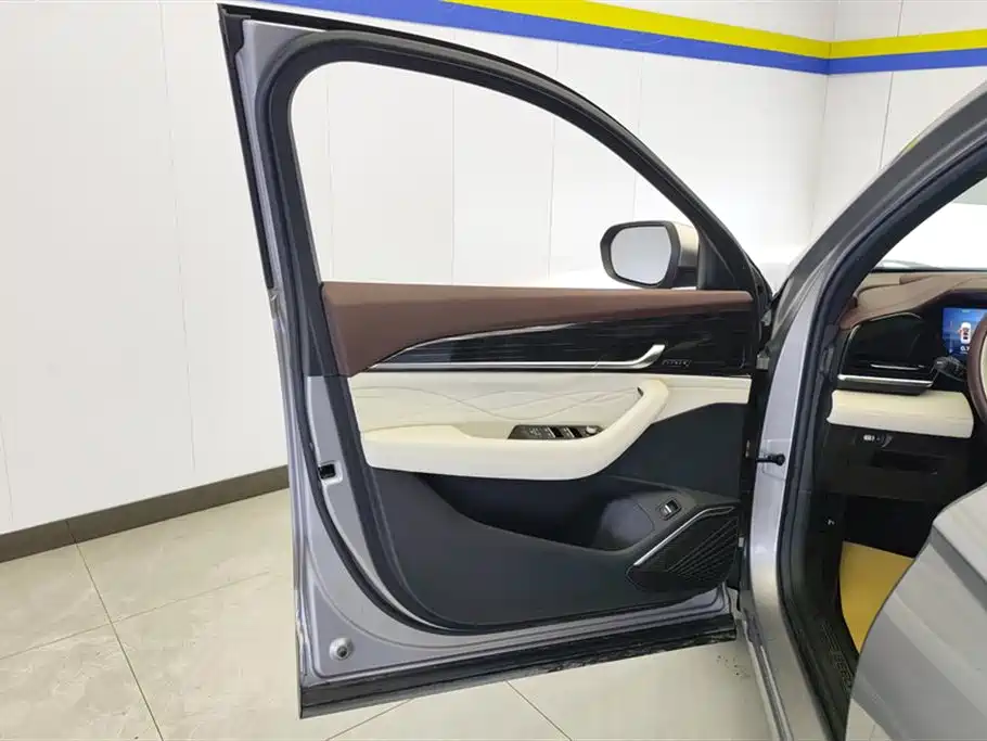 GEELY AUTOMOBILE XINGYUE L