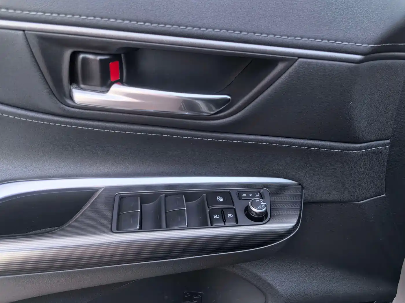 Toyota Lingfang HARRIER 2022 2022 Hybrid 2.5L CVT 2WD Luxury Edition