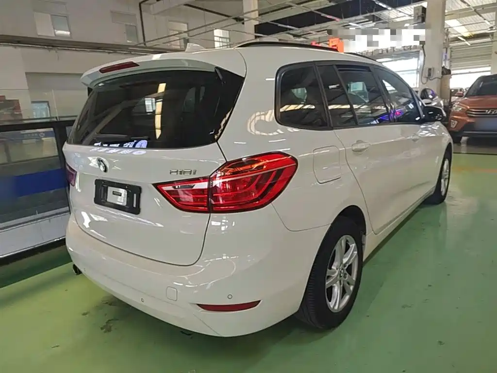 BMW 2 Series Gran Tourer 2015 218i Leading фото 7