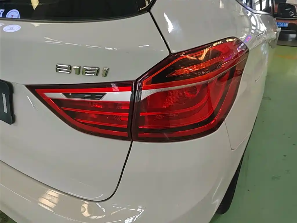 BMW 2 Series Gran Tourer 2015 218i Leading фото 8