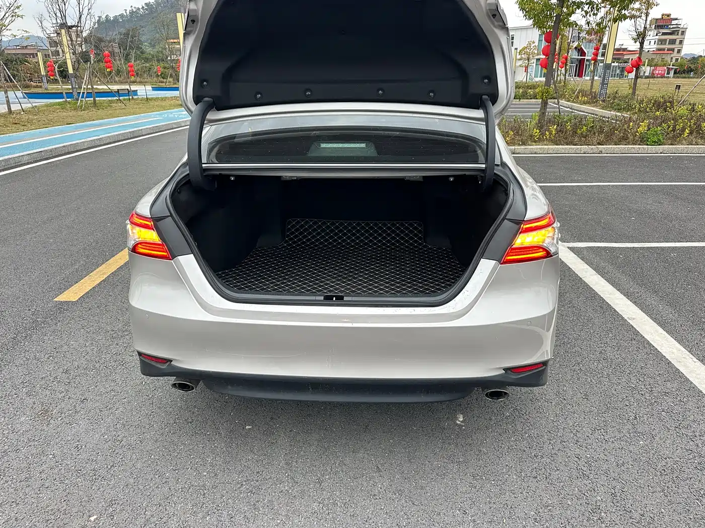 Toyota Camry 2019 2.5G Luxury Edition China VI фото 17