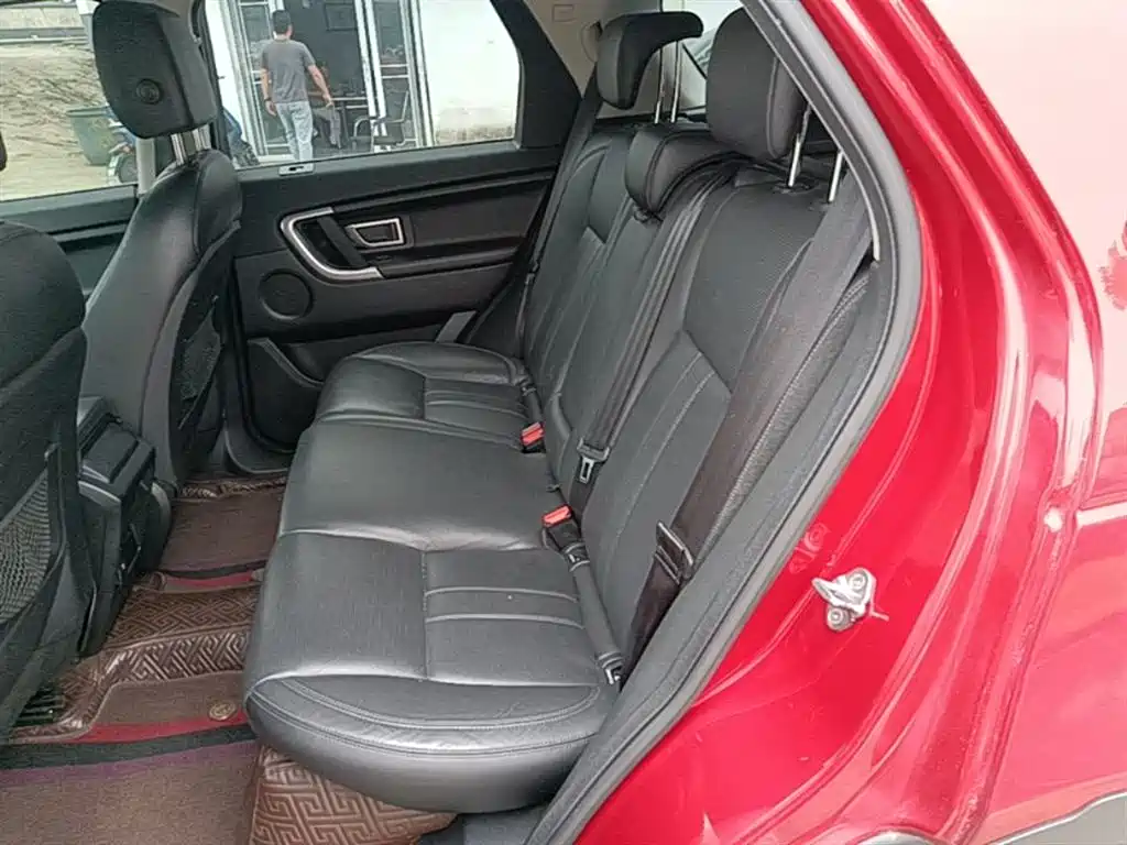 Land Rover Discovery Sport 2016 2.0T SE фото 17