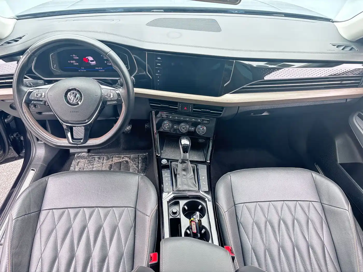 Photo 12 - Volkswagen Passat