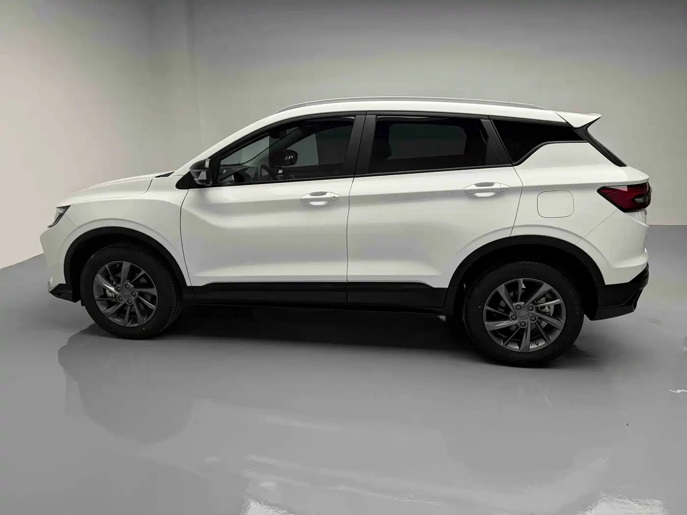 GEELY AUTOMOBILE BINYUE