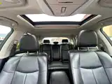 Photo 18 - Infiniti Q70