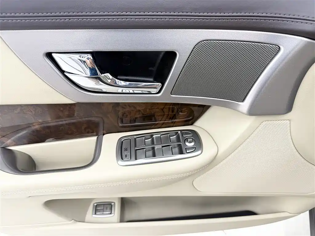 Jaguar XF 2008 2008 XF 3.0 V6 Premium Luxury