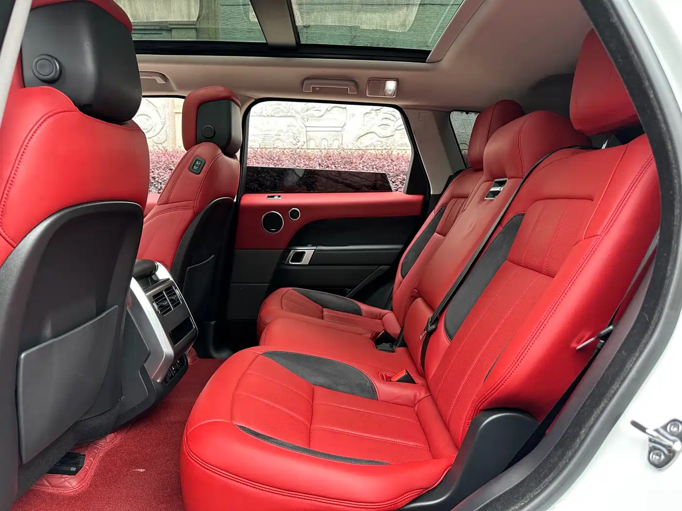 Land Rover Range Rover Sport 2021 3.0 L6 SE фото 10