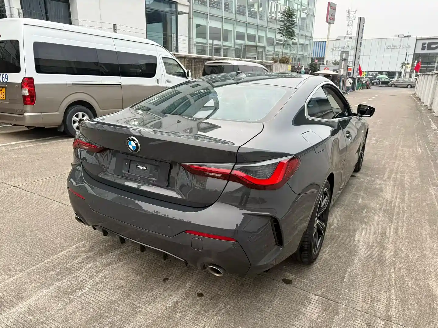 صورة 9 - BMW 4 Series