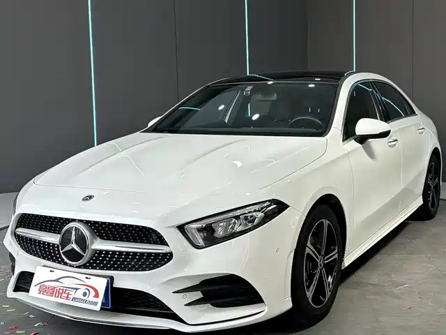 Mercedes-Benz A A 200 L, Спорт-седан Стиль