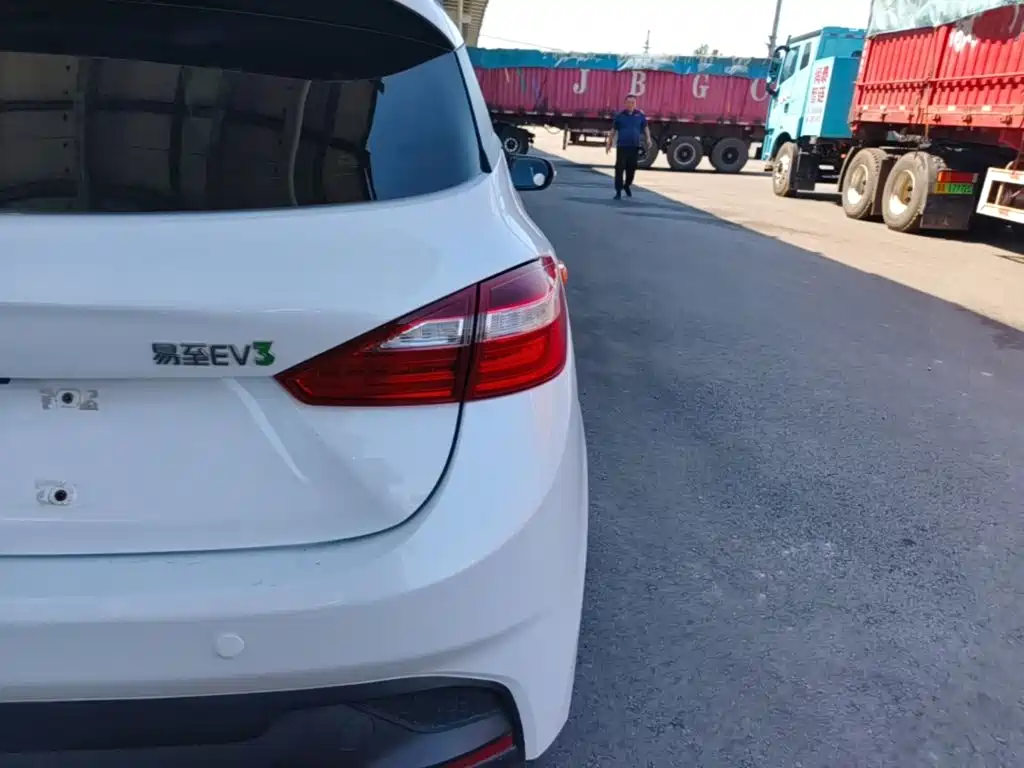 JMCG New Energy Yizhi EV3 2024 2024 Youth Edition 330KM Comfort