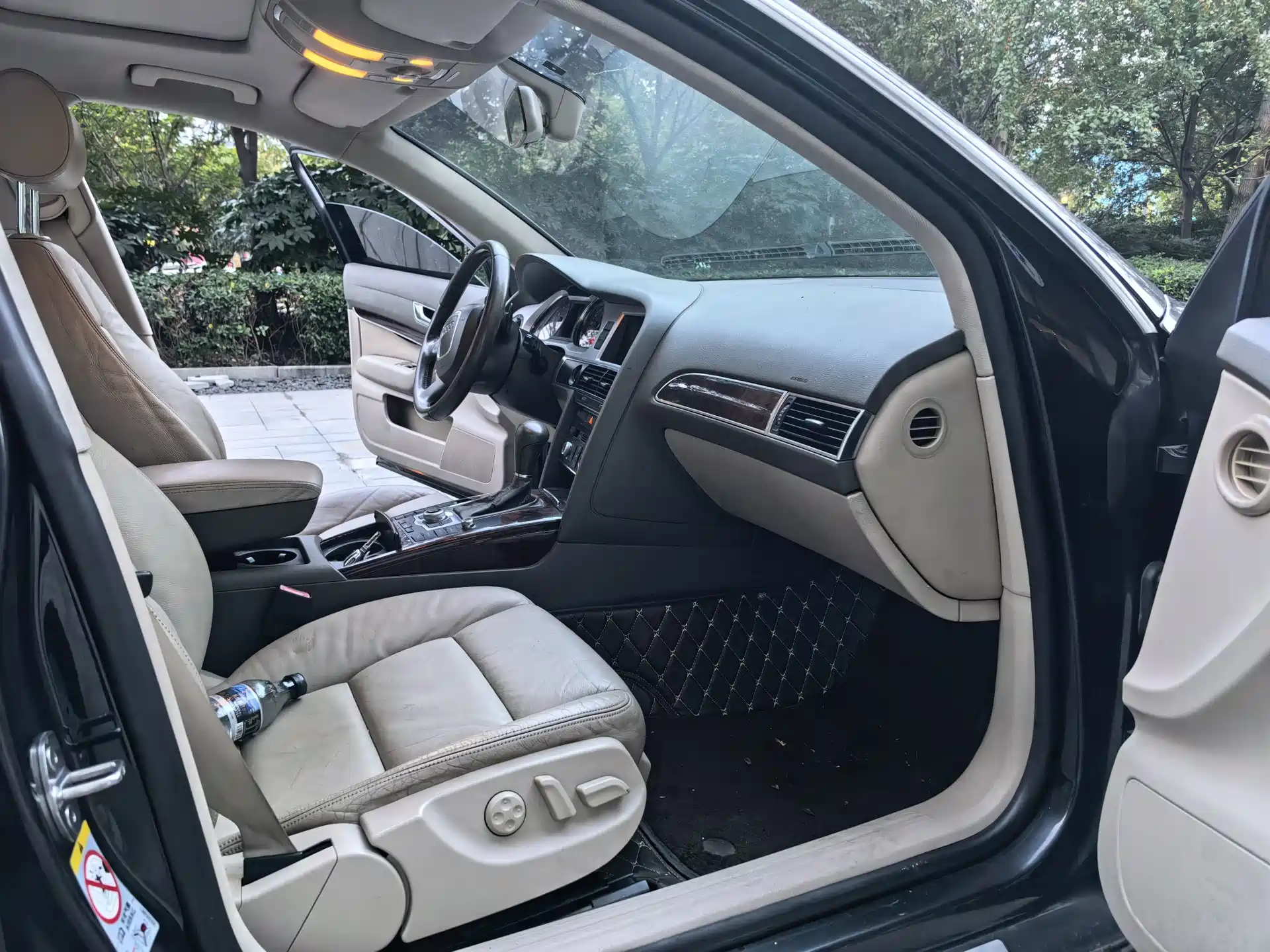 صورة 9 - Audi A6L