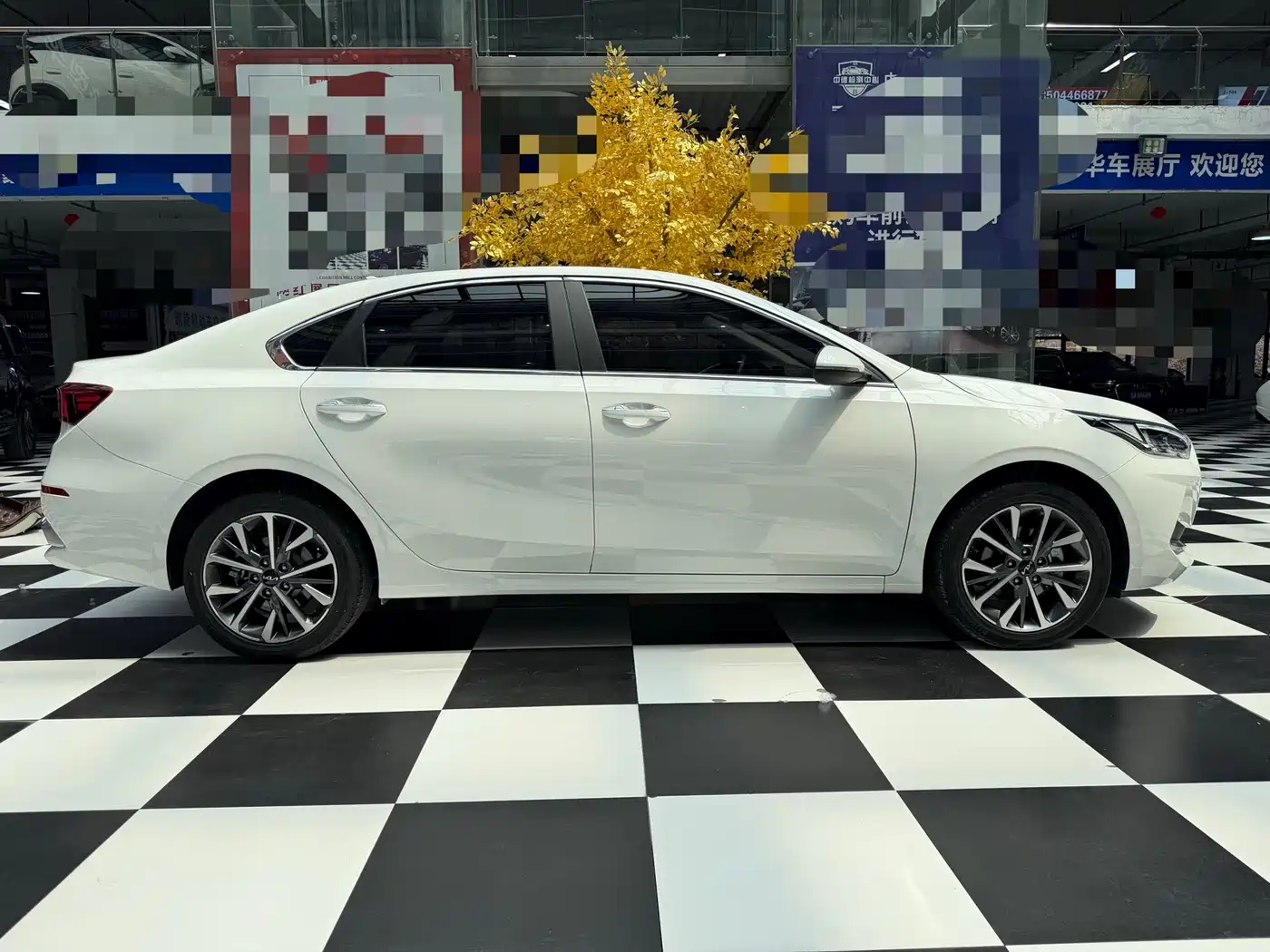 Kia K3 2021 1.5L CVT Fashion Edition фото 8