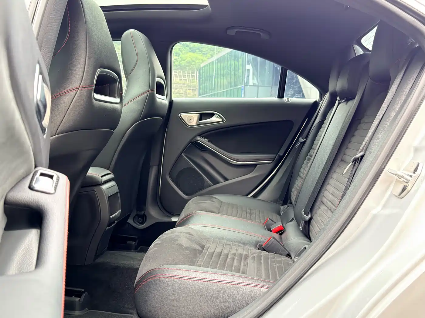 Mercedes-Benz CLA (Import) 2015 CLA 220 4MATIC фото 9