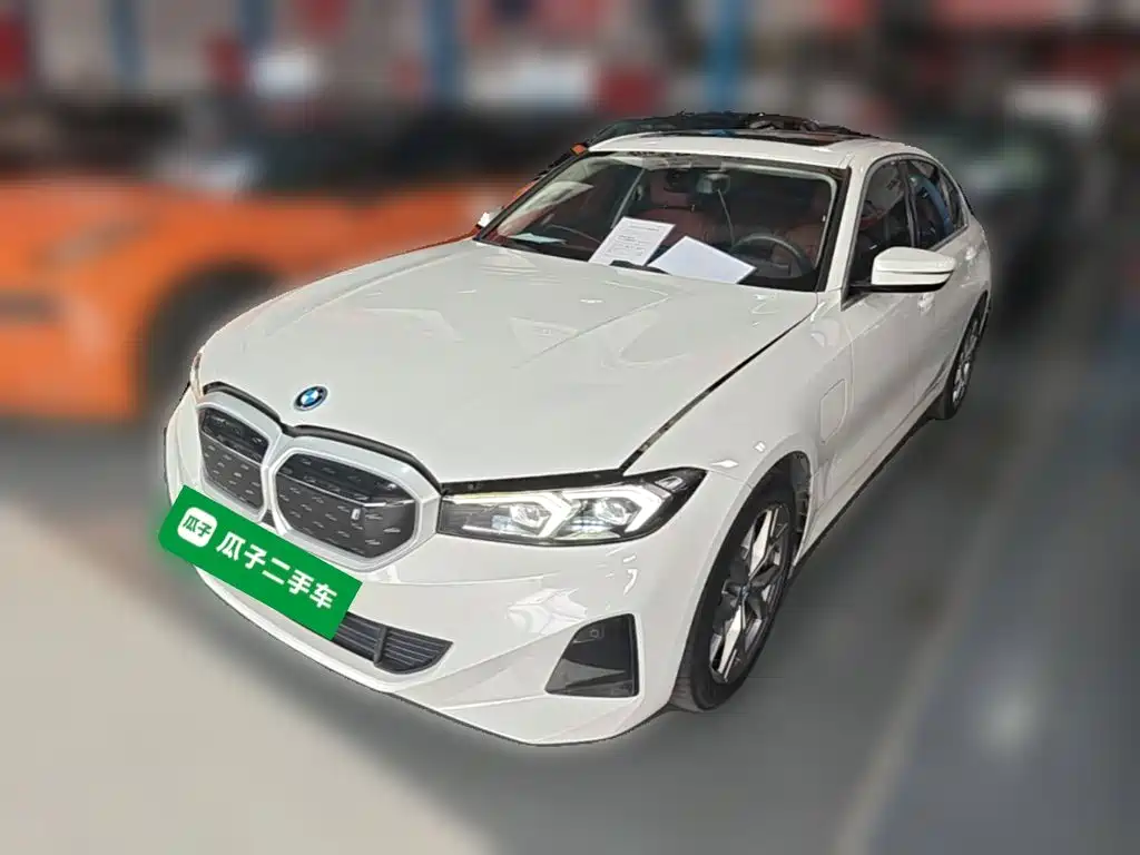 Фото 1 - BMW i3