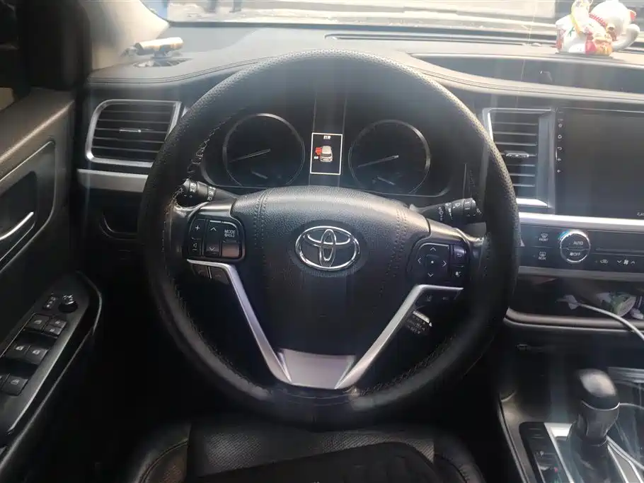 Toyota Highlander 2018 2.0T 4WD Luxury 7-seater China VI фото 15
