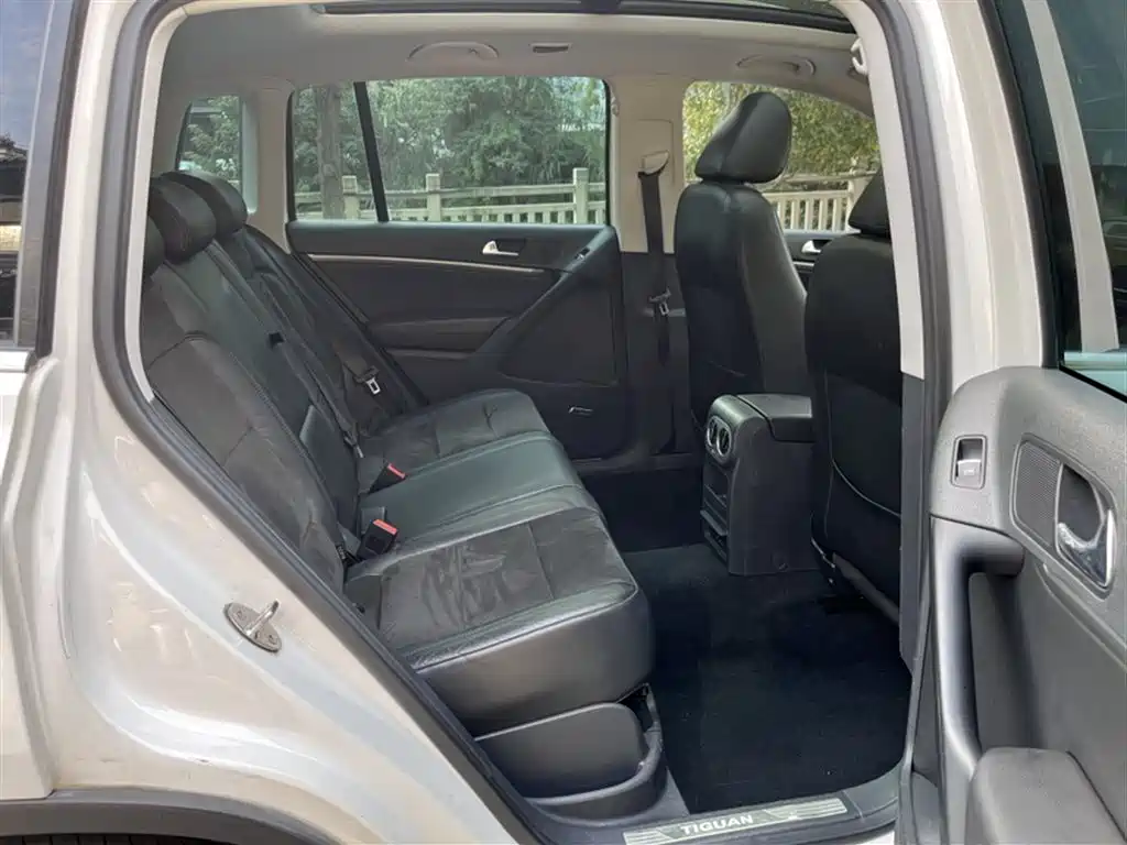 Volkswagen Tiguan 2015 2.0TSI Automatic 4WD Flagship фото 14