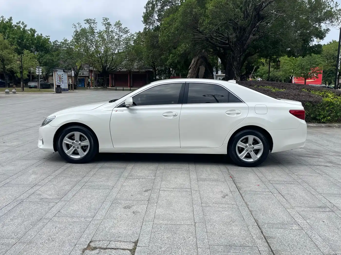 Toyota Reiz 2013 2.5S Elite Edition фото 4