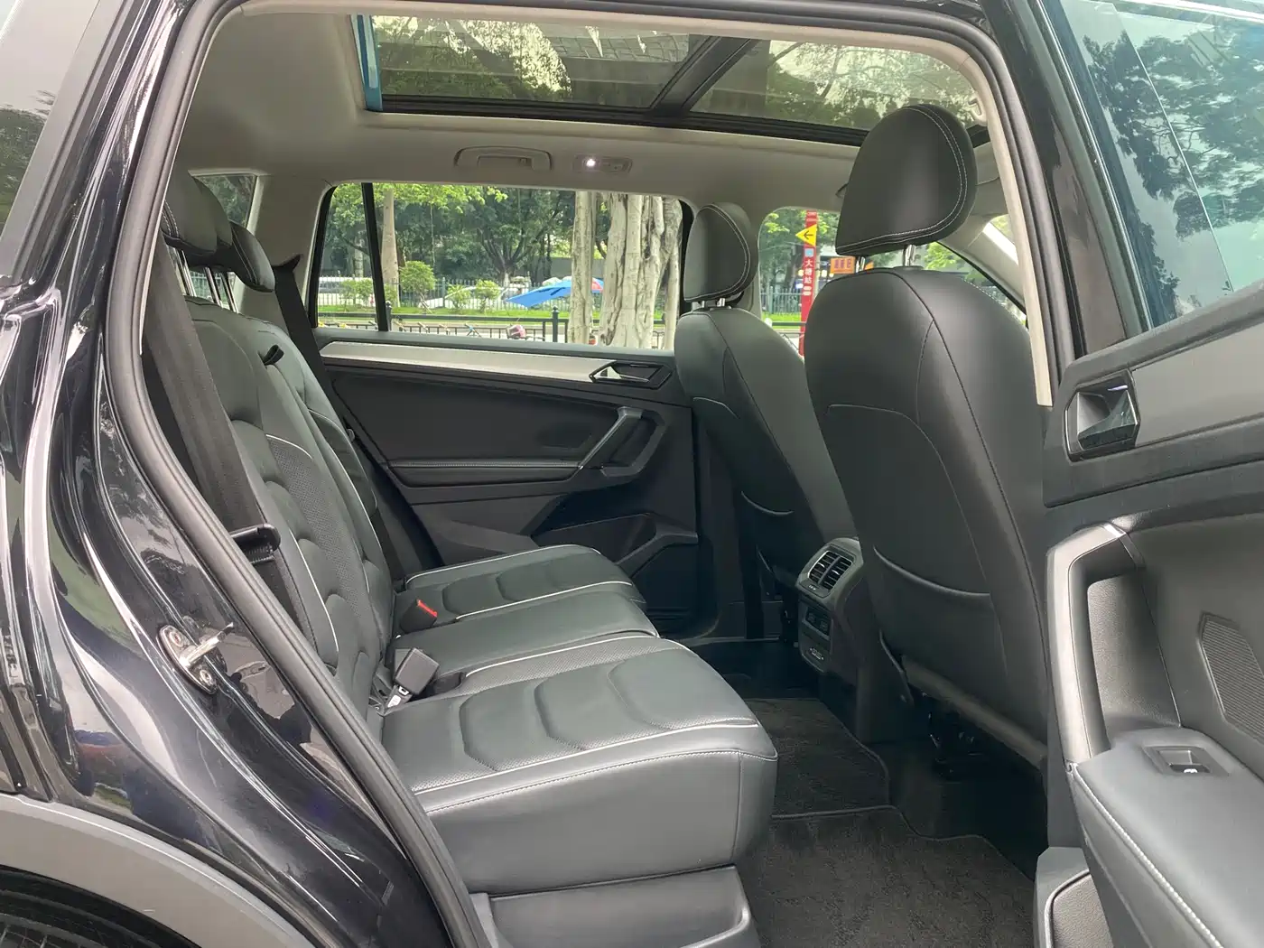 Volkswagen Tiguan L 2018 Facelift 330TSI Automatic 2WD Flagship Edition фото 11