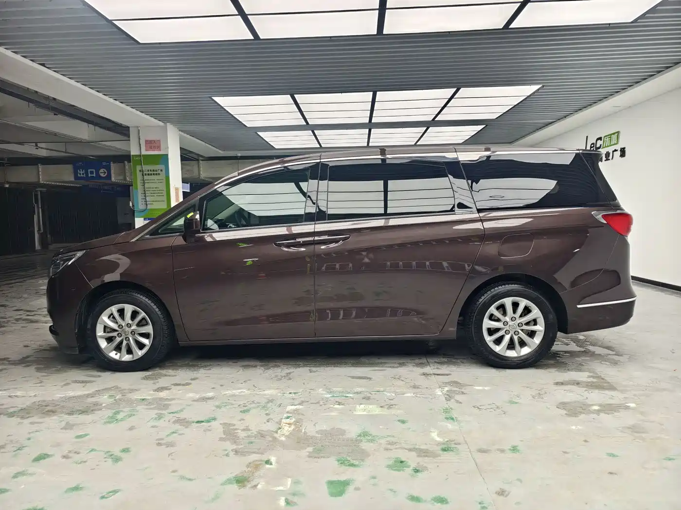 Buick GL8 2017 ES 28T Comfort Type China V фото 3