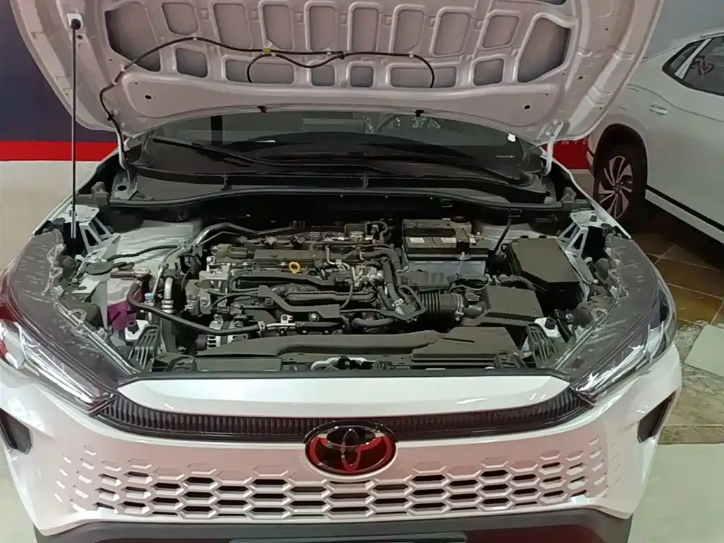 Toyota Corolla Cross 2025 2.0L Pioneer Edition фото 20